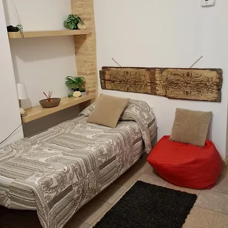 Апартаменты Ballaro *